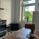 Apartment Leipziger Strasse - 3 Schlafzimmer - 4 Betten - Balkon - Gratis Stellplatz - Smarttv